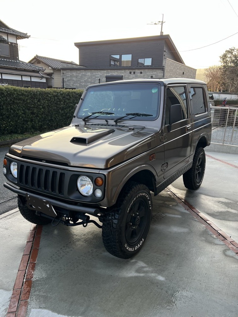 平成８年式ＪＡ２２Wのカスタム車が入庫しました。ブラウンメタリックの５速マニュアル車です。